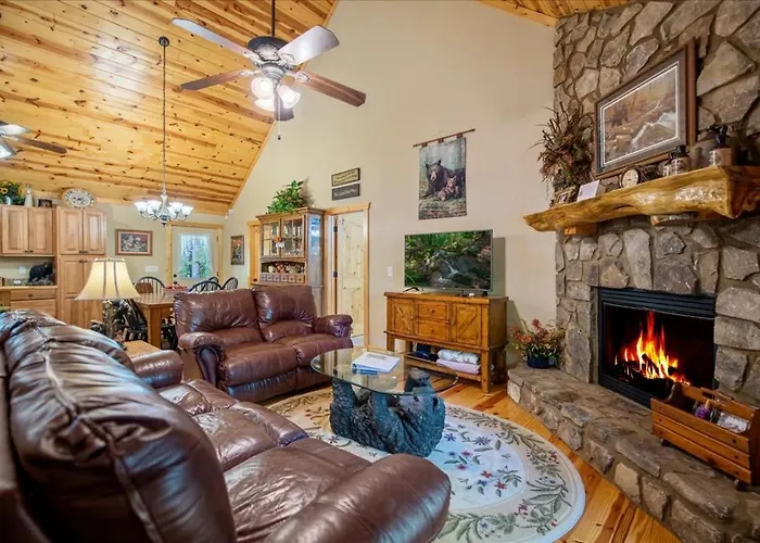 Dragons Den Cabin Inside Resort With Amenities