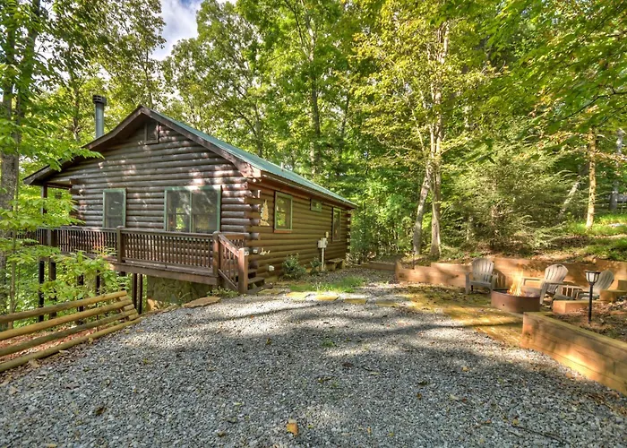 Bearfoot Ridge Wood-Burning Fireplace Cozy Hot Tub Serene Views