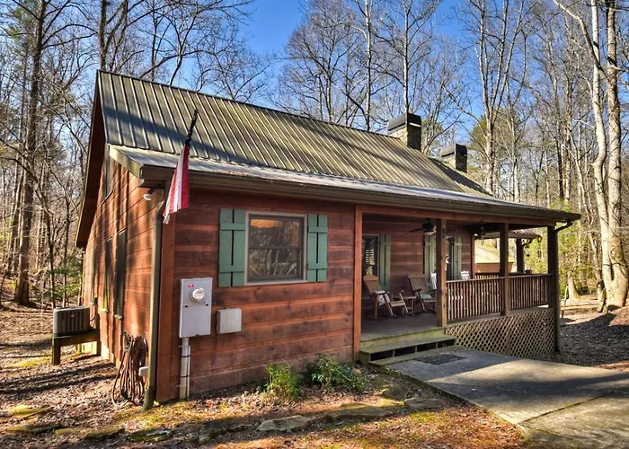 Harleys River Retreat - Pet-Friendly Hot Tub